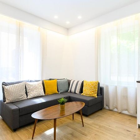 Modern & Elegant By Ndp Rent Apartment โรม ภายนอก รูปภาพ
