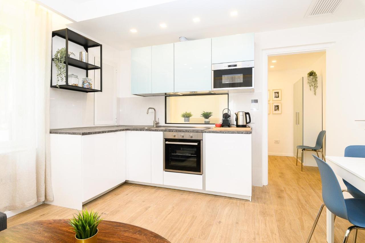 Modern & Elegant By Ndp Rent Apartment โรม ภายนอก รูปภาพ